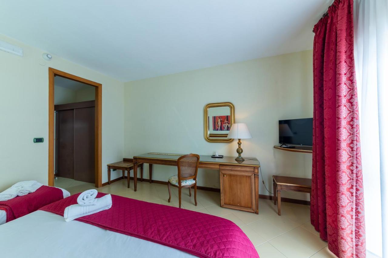 Hotel Sakura トッレ・デル・グレコ エクステリア 写真